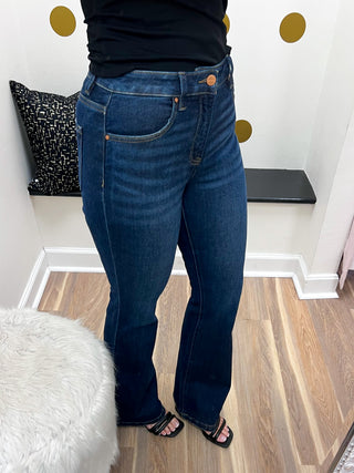 Alena Jeans