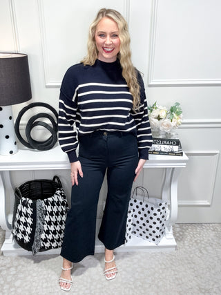 Navy straight leg cropped pants 